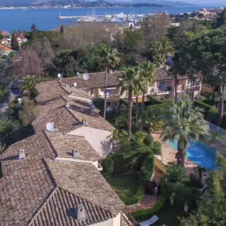 House 95M In A Quiet Area In Saint-Tropez Villa Exterior photo